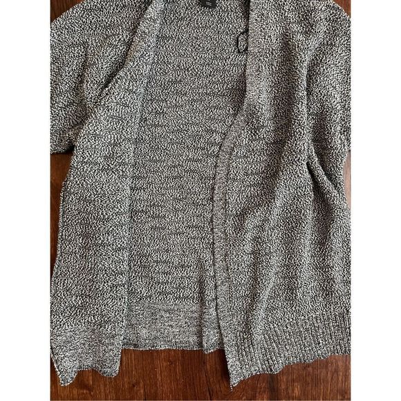Tahari Cardigan size L - Picture 4 of 7
